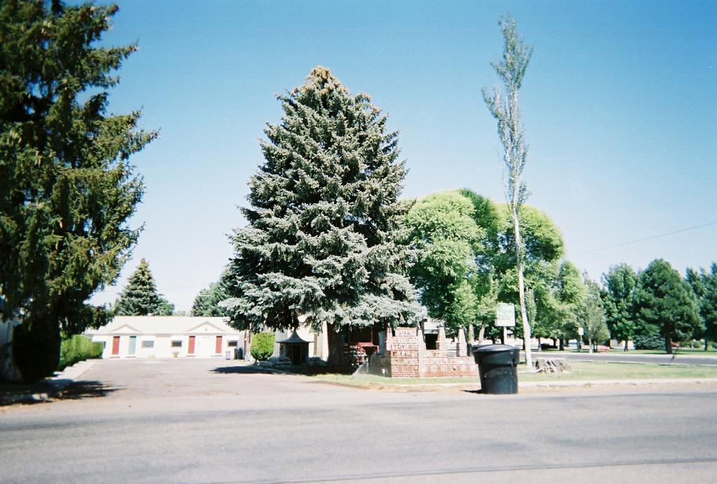 Pictures for Cottage Inn in Gooding, ID 83330 Hotels & Motels